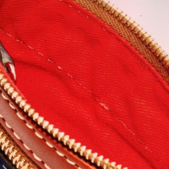 NEW Dooney & Bourke  Pebble Grain Coin Case NEW BNWT Midnight Blue - Picture 3 of 8